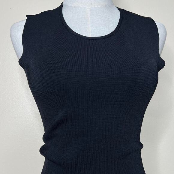 Black vintage y2k criss cross back with stretchy fabric - Picture 4 of 8